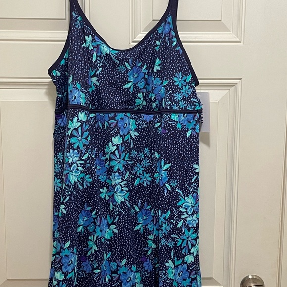 New size 22 colorful swimsuit from laneBryant. Tags attached with hygiene strip. - Picture 2 of 3